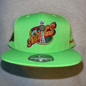 NWT Mitchell & Ness Dynasty Seattle Super Sonics Green Retro Fitted Hat Cap